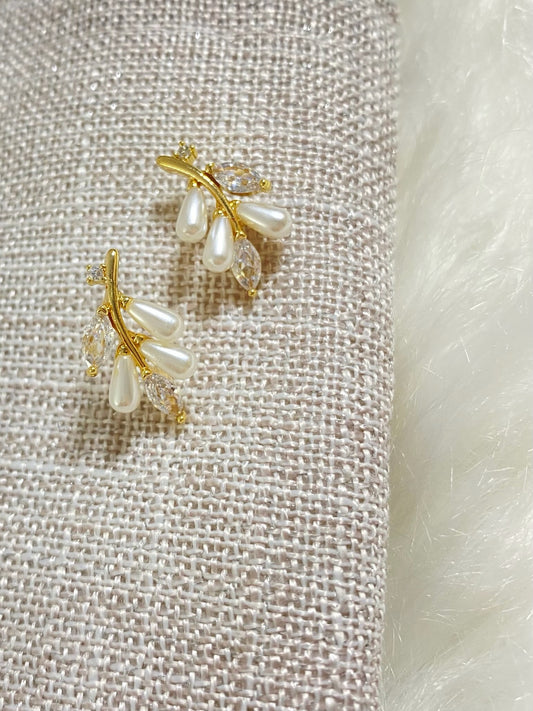 Aretes Perla Floral